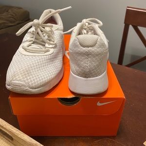 White Womens Nike’s